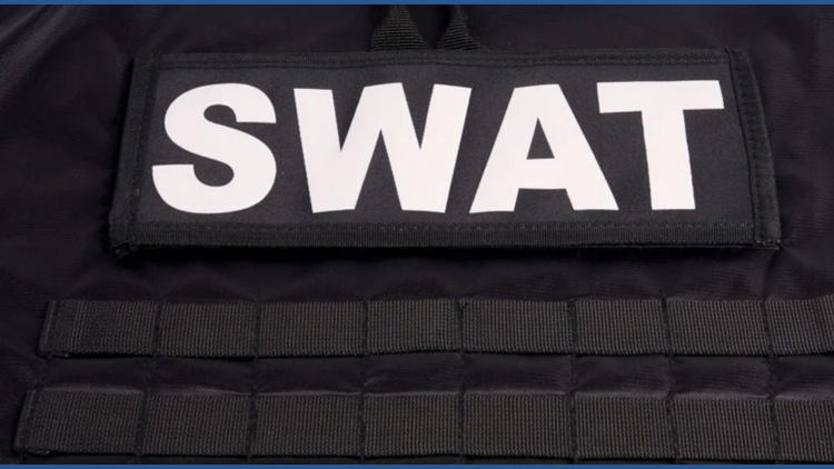 Burglary suspect barricades himself inside Texas City barn before K9 apprehension, police say — KHOU 11 (Houston), Sugar Land Community news
